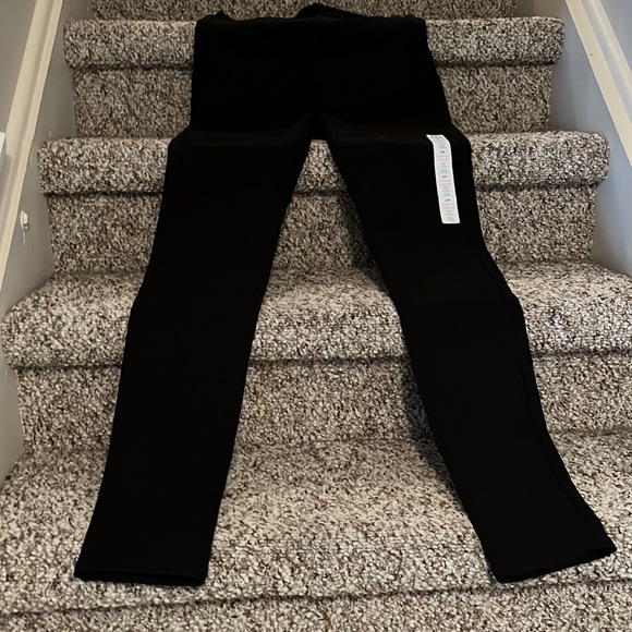 Uniqlo Maternity Skinny Jeans - Picture 4 of 4